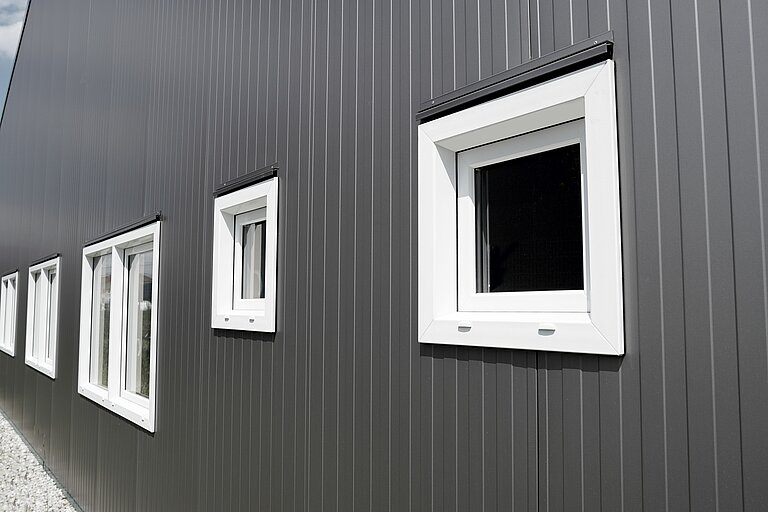 09_PACO_Werkstatthalle_Fenstervarianten